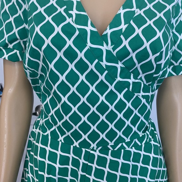 Boden Green Geo Faux Wrap Dress Sz 14 Green Short Sleeve Tradwife Preppy - Picture 7 of 14